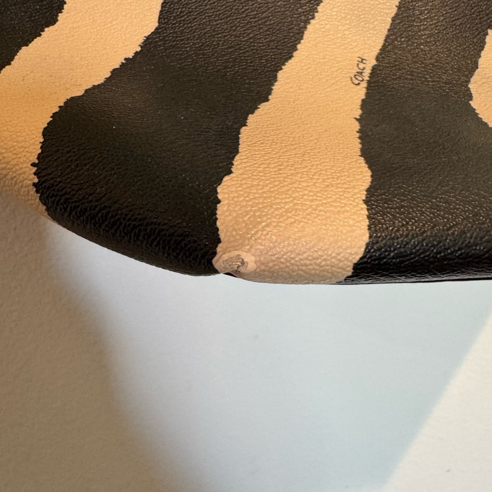Coach Black Zebra Striped Women's tote bag - Picture 8 of 9
